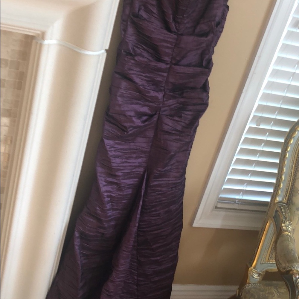 Dress - Picture 3 of 4